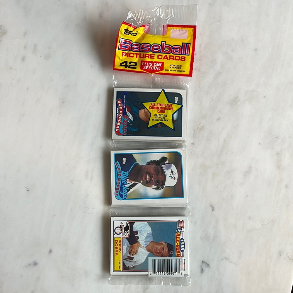 Unopened Topps 1989 Baseball Cards